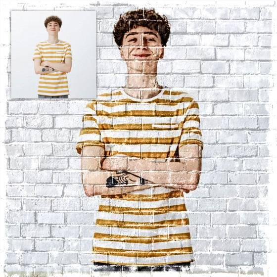 Mujer joven soplando un beso, ilustrada en estilo cómic con un fondo naranja de rayos; incluye la imagen original en pequeño.